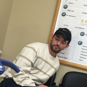 Meet your Posher, Derrick